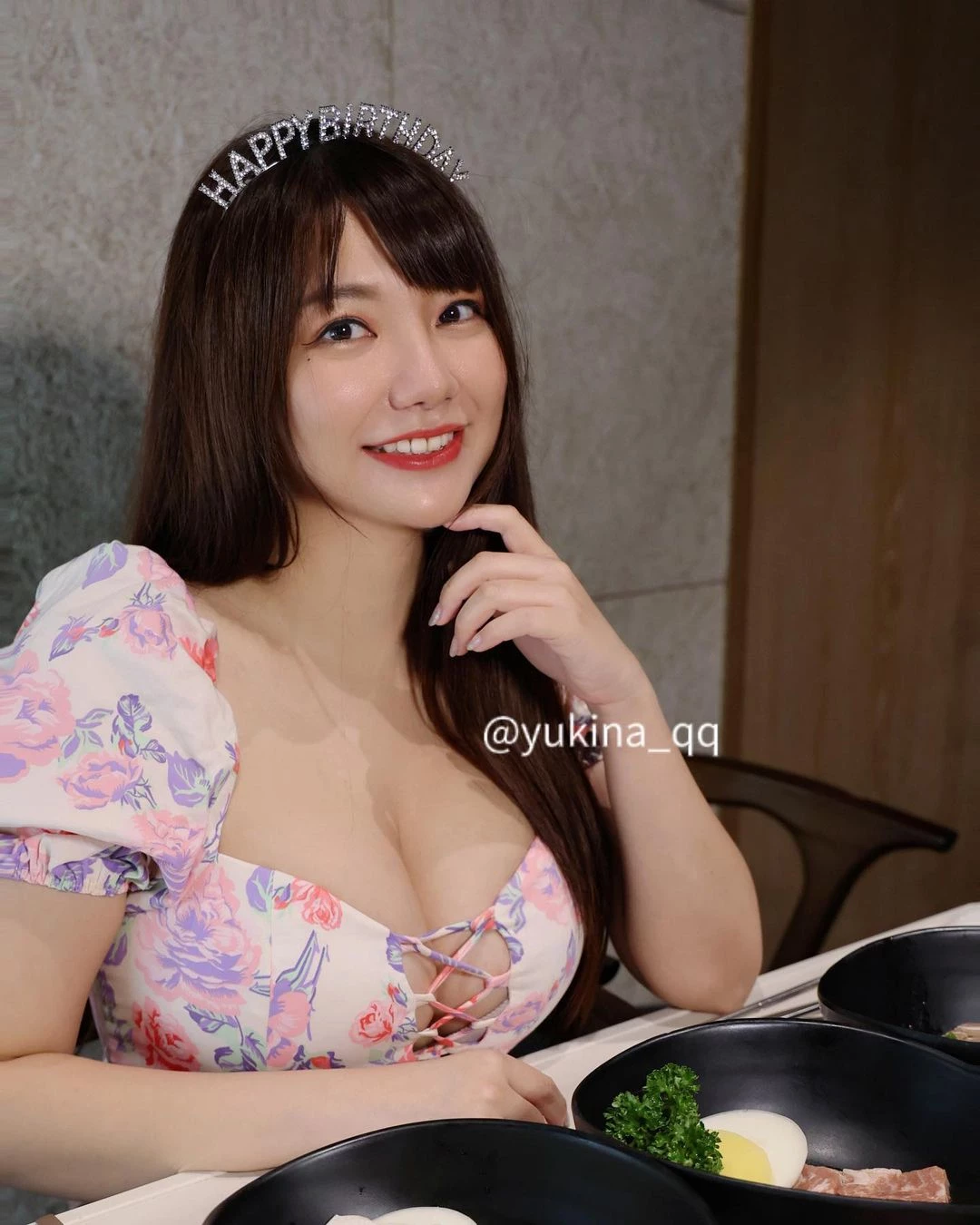极品乳神“Yukina优熙”震撼长辈炸出 粉丝看了嗨翻！ [10P]